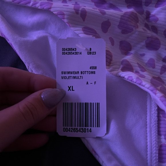 Forever 21 Bikini Top & Bottom - Picture 5 of 5